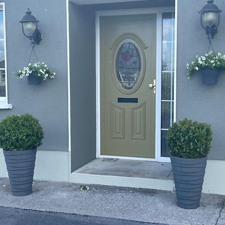 Cosy Apartment With Fire Stove Athlone Exterior photo